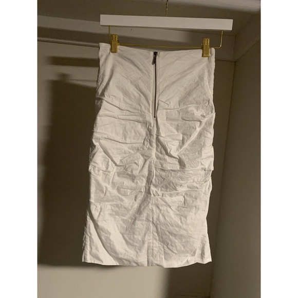 Nicole Miller Knee Length Straight & Pencil Skirt NWT Women's 4 Sandy White - Picture 9 of 9